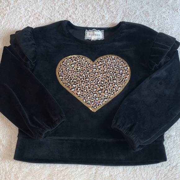 Btween Black Leopard Outfit Top & Leggings Set 4 EUC - Picture 10 of 12